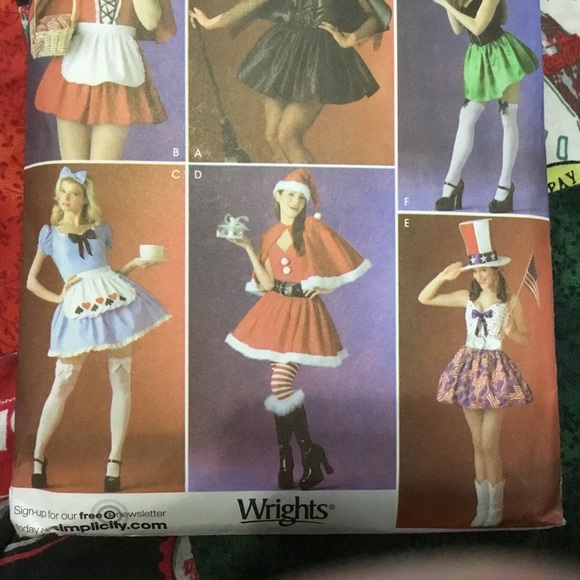 Simplicity 4015- pattern is cut size 10-all pieces there- Halloween, skating - Picture 3 of 7
